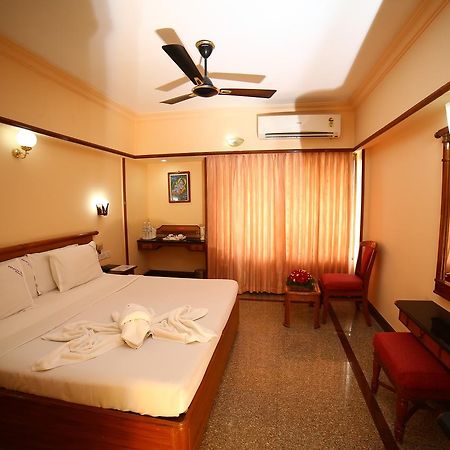 Guruvāyūr Mayura Residency חדר תמונה