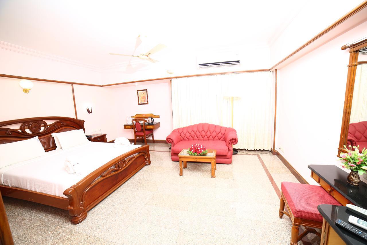 Guruvāyūr Mayura Residency חדר תמונה