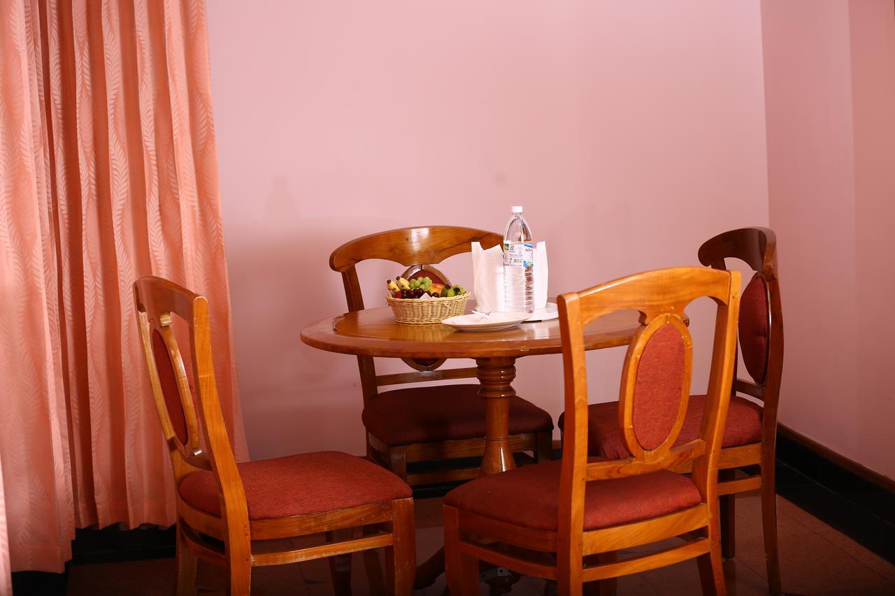 Guruvāyūr Mayura Residency מראה חיצוני תמונה