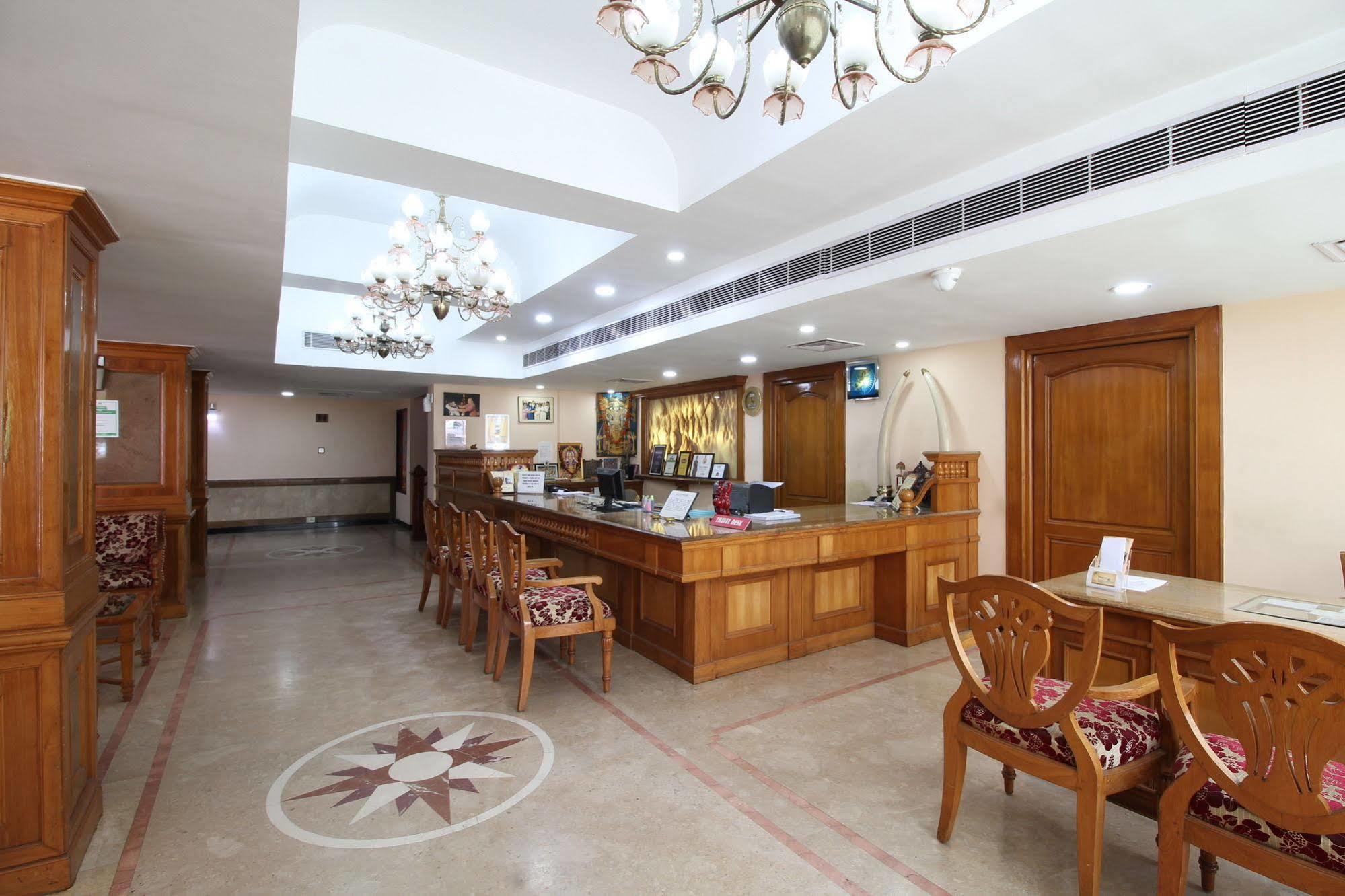 Guruvāyūr Mayura Residency מראה חיצוני תמונה