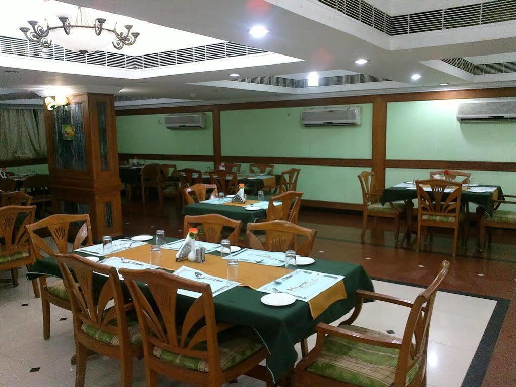 Guruvāyūr Mayura Residency מראה חיצוני תמונה