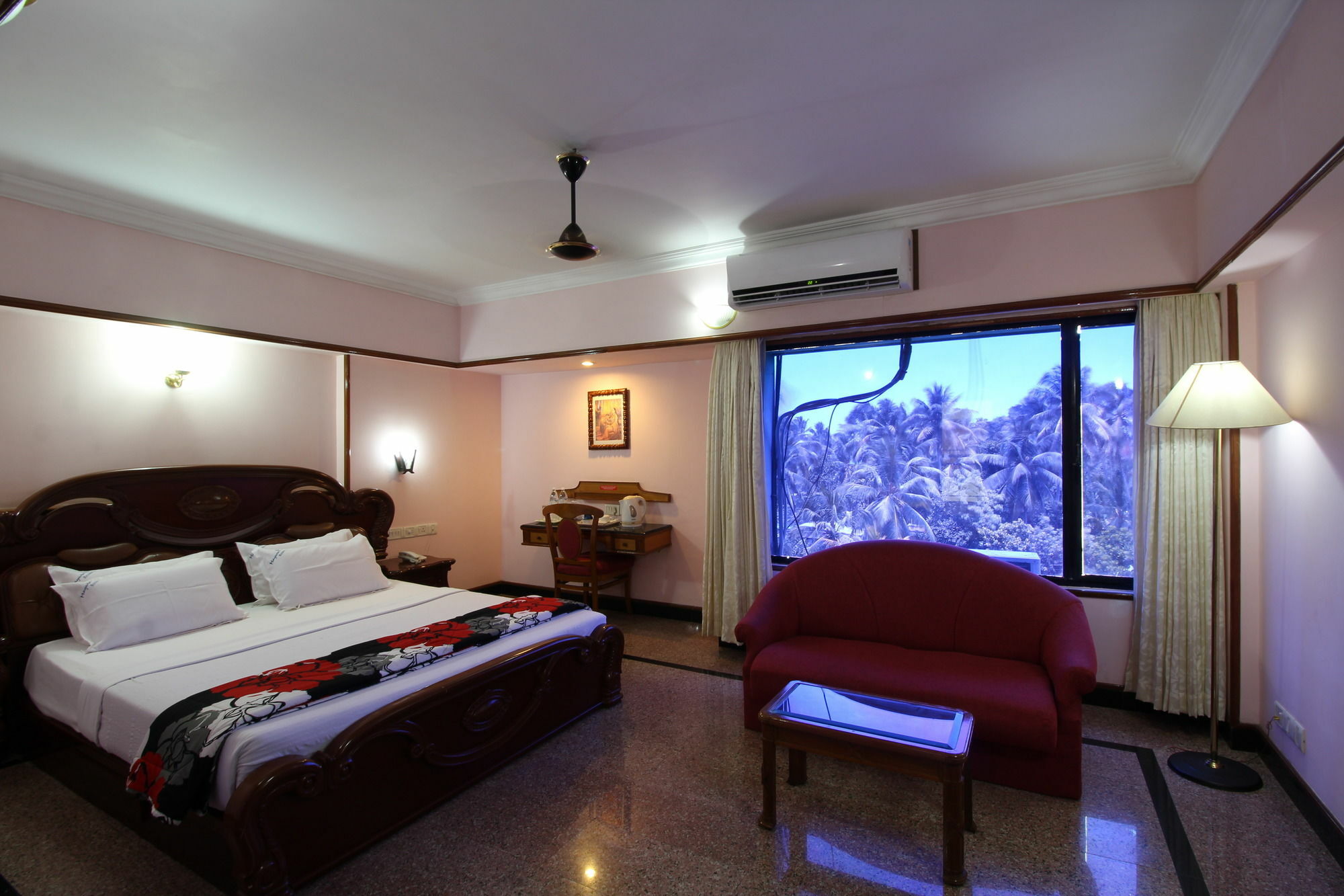 Guruvāyūr Mayura Residency מראה חיצוני תמונה