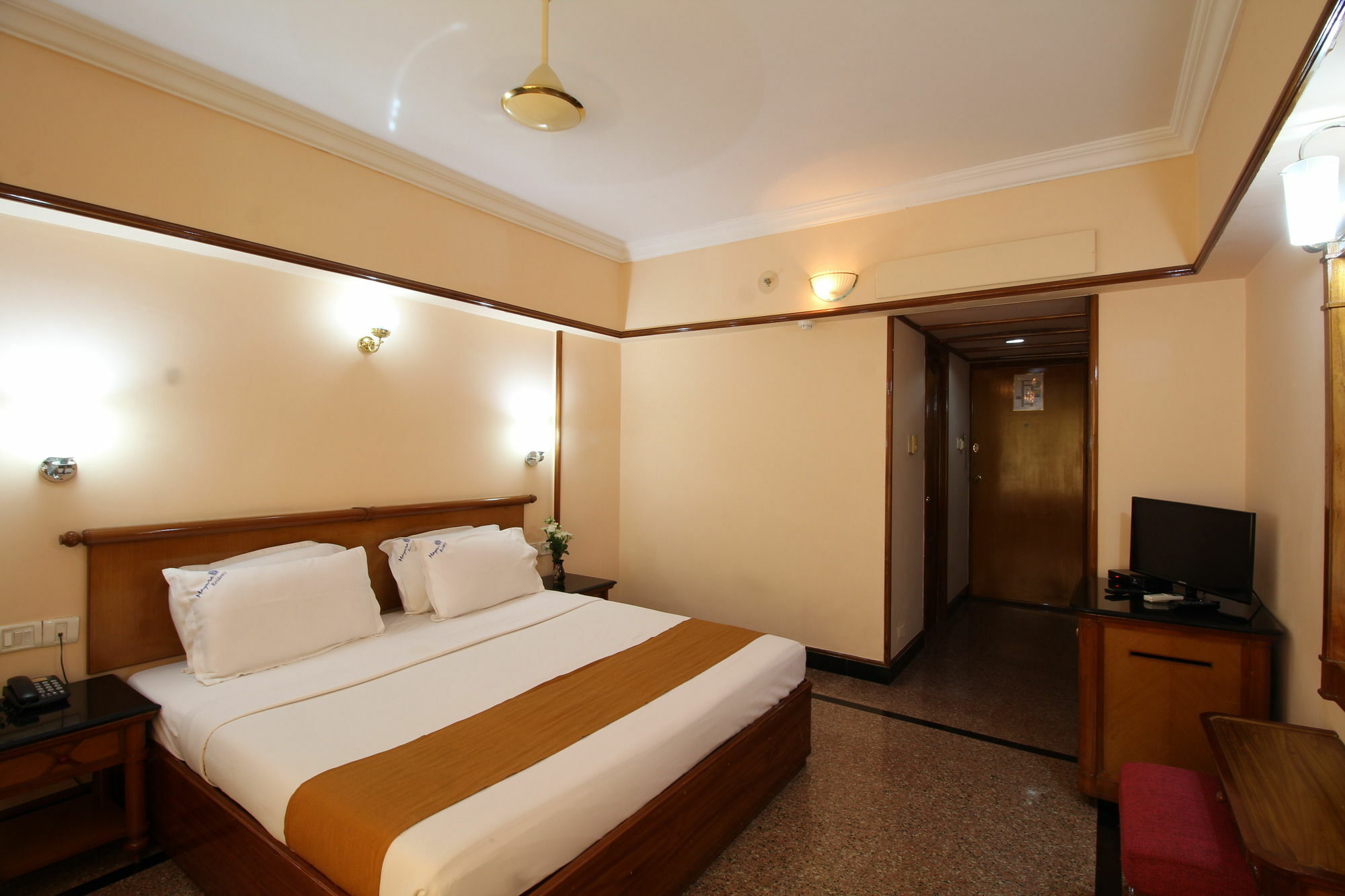 Guruvāyūr Mayura Residency מראה חיצוני תמונה
